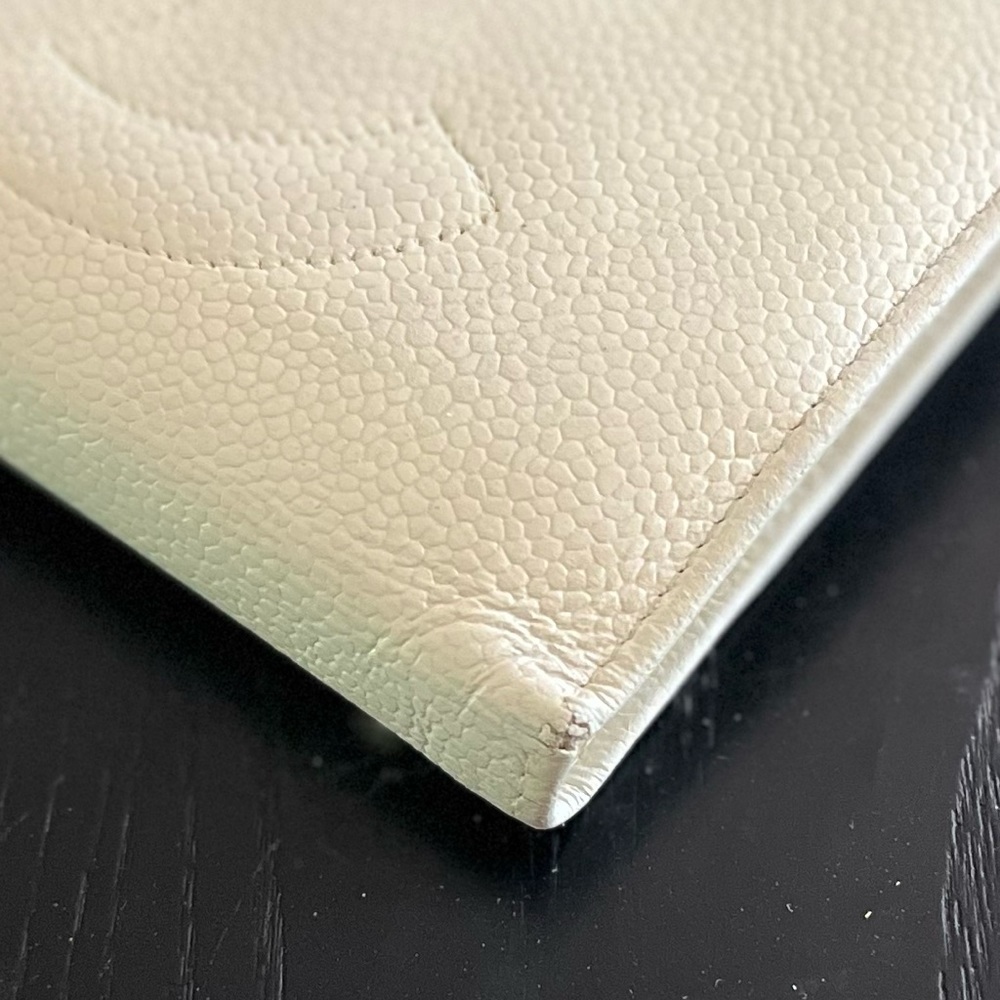 Vintage 1997-1999 Chanel Wallet in Cream/White - Picture 3 of 13
